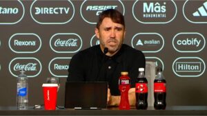 Eduardo Coudet fue autocrítico tras la derrota de River, pero aseguró: "Si cobra la de Maxi Salas, esa era penal"