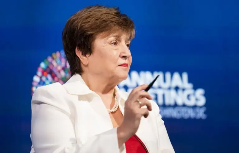 El FMI recorta el crecimiento y eleva la estimación de inflación para Argentina