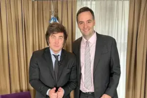 Javier Milei visita Córdoba junto a Manuel Adorni, tras su regreso de España