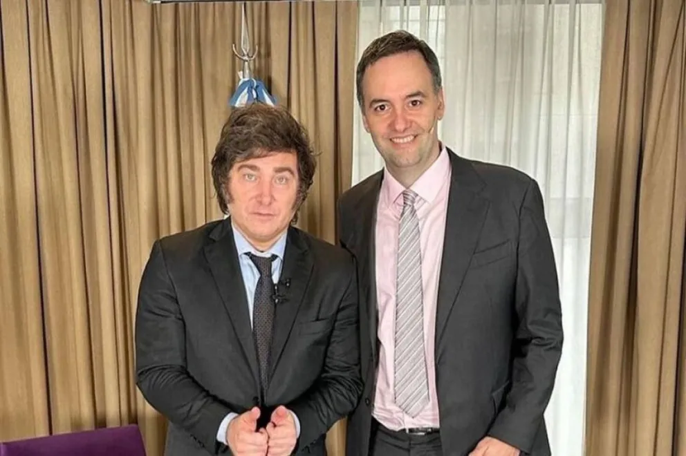 Javier Milei visita Córdoba junto a Manuel Adorni, tras su regreso de España
