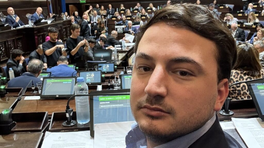 Karina Milei desplaza a Agustín Romo y redefine el control del bloque bonaerense de La Libertad Avanza en Diputados