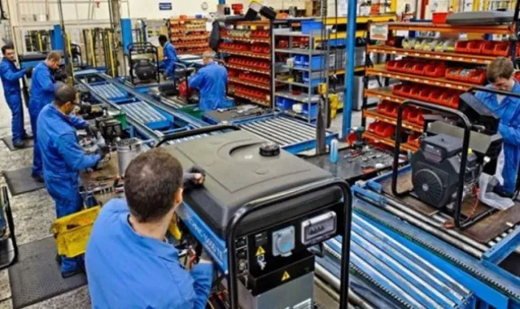 La actividad industrial registró una caída del 7,9% en febrero