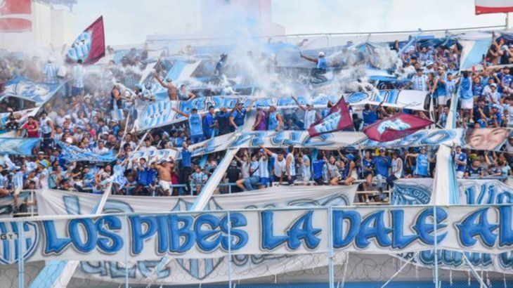 Prohíben el ingreso a canchas a 28 hinchas por hechos de violencia