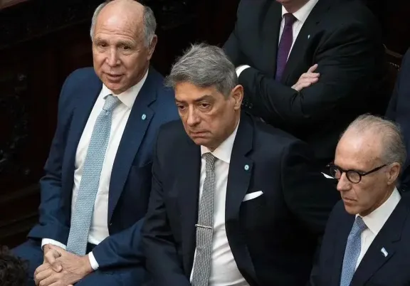 Reforma laboral: El Gobierno recurre a la Corte Suprema con un "per saltum" para frenar su suspensión