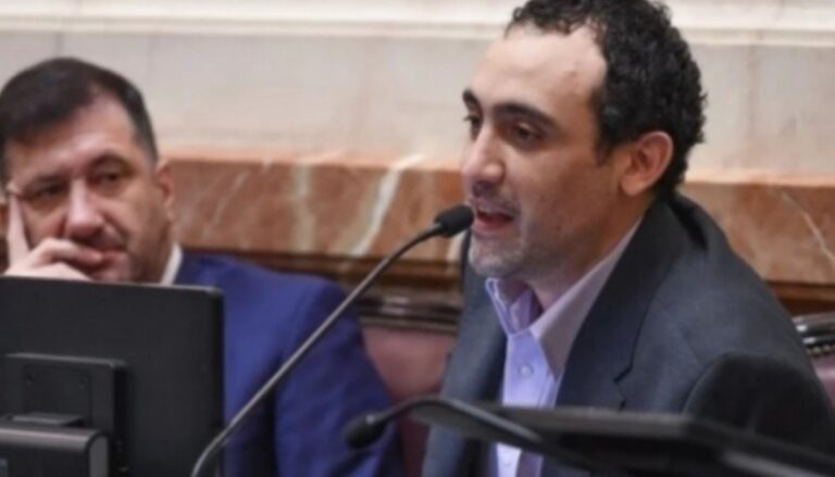 Santa Cruz: Carambia rompe con Vidal y lanza su candidatura