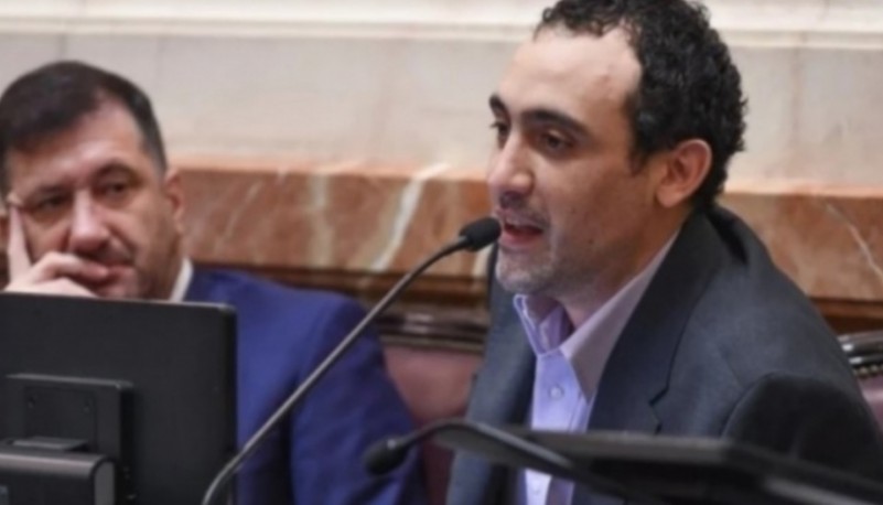 Santa Cruz: Carambia rompe con Vidal y lanza su candidatura