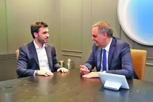 Torres se reunió con Adorni en el marco del “Argentina Week”