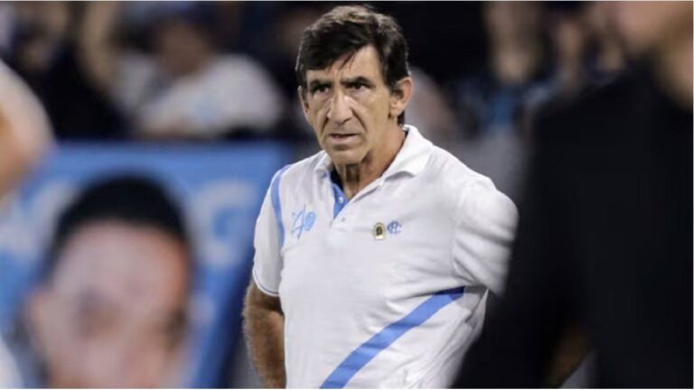 Bomba en Racing: Diego Milito echó a Gustavo Costas tras el flojo semestre