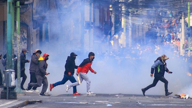 Crisis en Bolivia: el Riesgo País se disparó tras la ola de manifestaciones y disturbios