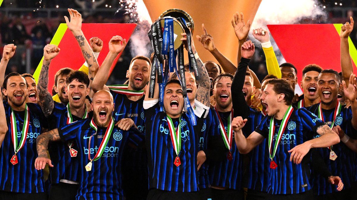 Doblete del Inter: venció 2 a 0 a Lazio y salió campeón de la Copa Italia con gol de Lautaro Martínez