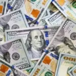 Dólar oficial supera los $1