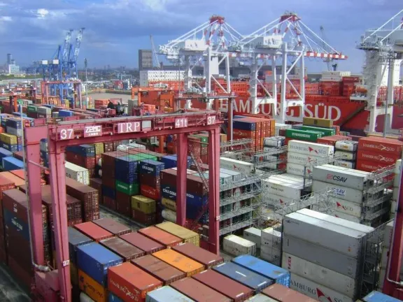 El déficit comercial con China se proyecta en $10