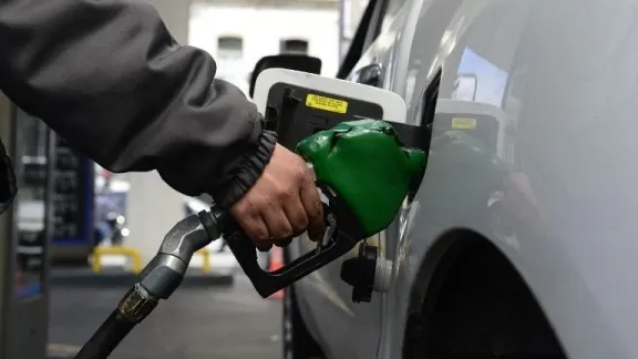 El Gobierno dispuso una nueva suba de impuestos para naftas y gasoil