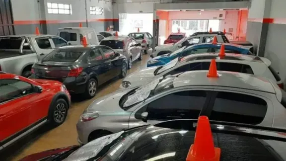 El Gobierno simplificará trámites para la importación de autos