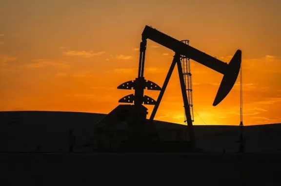 El petróleo sube tras el anuncio de un aumento moderado de producción de la OPEP