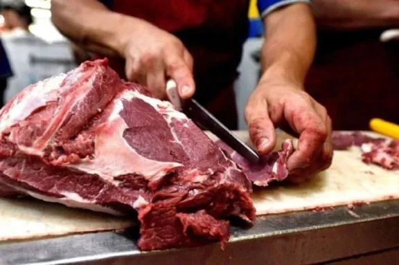 El precio de la carne vuelve a presionar la inflación