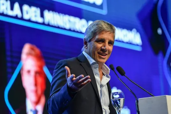 Inicia un renovado sistema cambiario bajo la presión del mercado por el fin del cepo