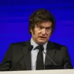 Javier Milei pasó la motosierra: sacó los subsidios a la luz a 2