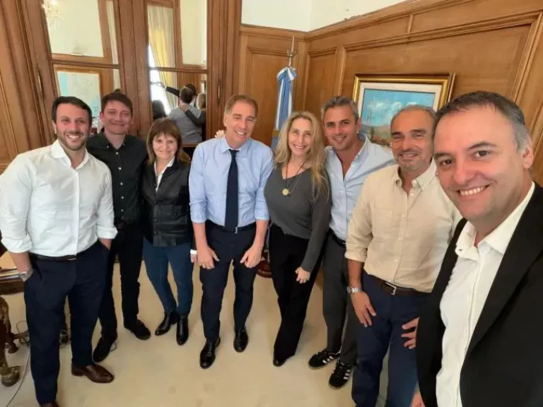Javier Milei toma aire en las encuestas, apuesta al optimismo pero los bolsillos aprietan