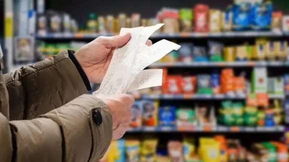La inflación de febrero fue del 2,9% y acumuló 33,1% en los últimos doce meses
