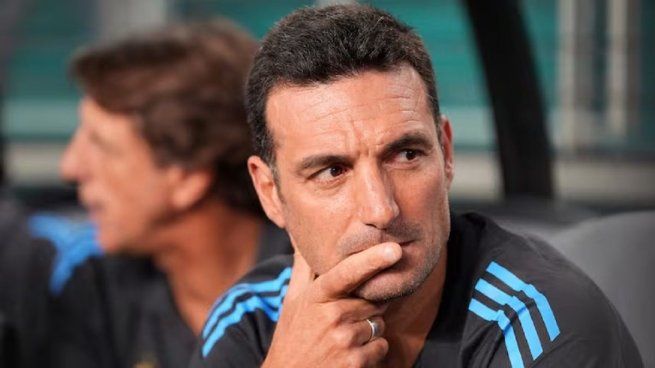 Los jugadores del fútbol argentino que convocará Scaloni para los amistosos previos al Mundial
