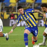 Rosario Central le ganó a Racing en una noche cargada de polémica y avanzó a semifinales