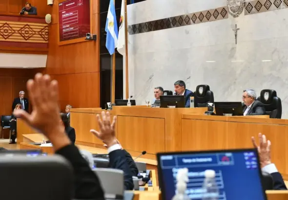 Tucumán se anticipó a la Nación y sancionó su ley de Ficha Limpia: abarca a los tres poderes del Estado