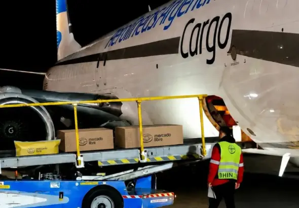Vuelos de carga: la nueva estrategia de Mercado Libre para llegar a la Patagonia