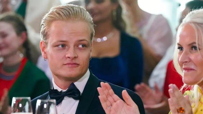 Condenaron a cuatro años de prisión a Marius Borg Høiby, hijo de la princesa heredera de Noruega