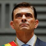 Crisis en Bolivia: Renunció el ministro de Defensa y otros funcionarios podrían dejar el gobierno ante la presión de las protestas