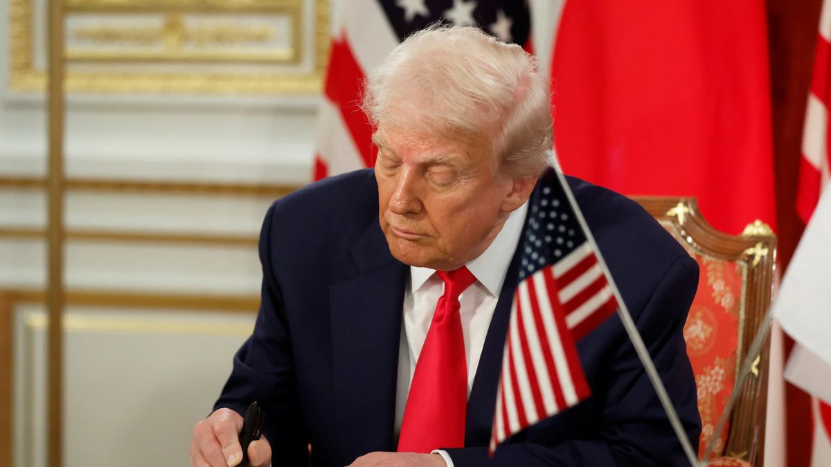 Donald Trump activó una ley excepcional para acelerar la producción de armas tras la guerra con Irán