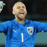 El arquero de Austria calentó la previa y se declaró fan de Cristiano Ronaldo
