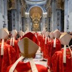 El papa León XIV lanza una dura advertencia a los lefebvristas ante un cisma inminente: "¡Den marcha atrás!"