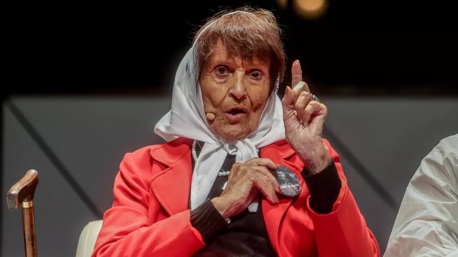 Falleció Taty Almeida, la "gorila" que abrazó la lucha por la memoria, tras el secuestro de uno de sus hijos