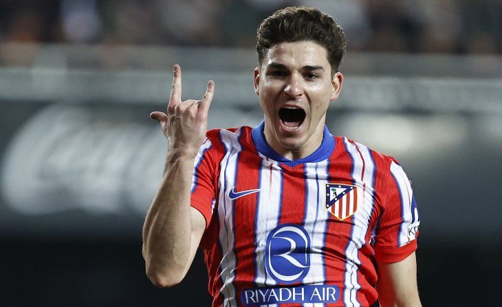 Julián Álvarez rompe el silencio sobre su futuro en el Atlético Madrid: "Lo mejor para todos es una transferencia"