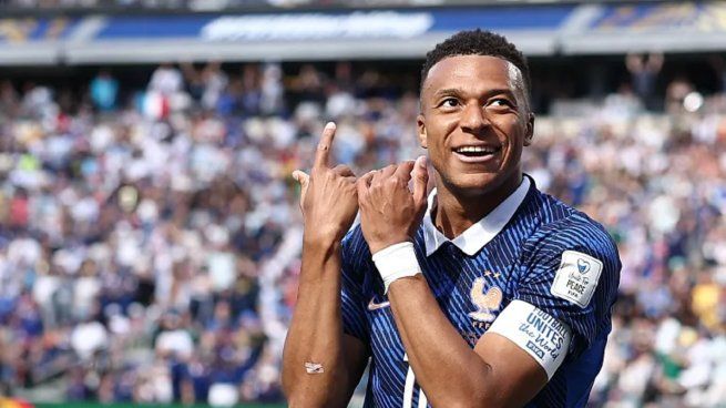 Los récords que alcanzó Mbappé con el doblete que marcó en su debut del Mundial 2026