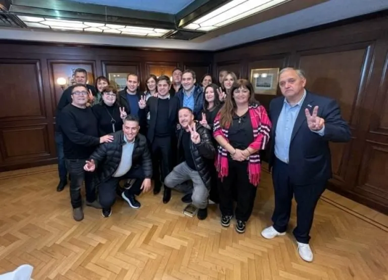 Luque ve a Kicillof como el líder de la unidad