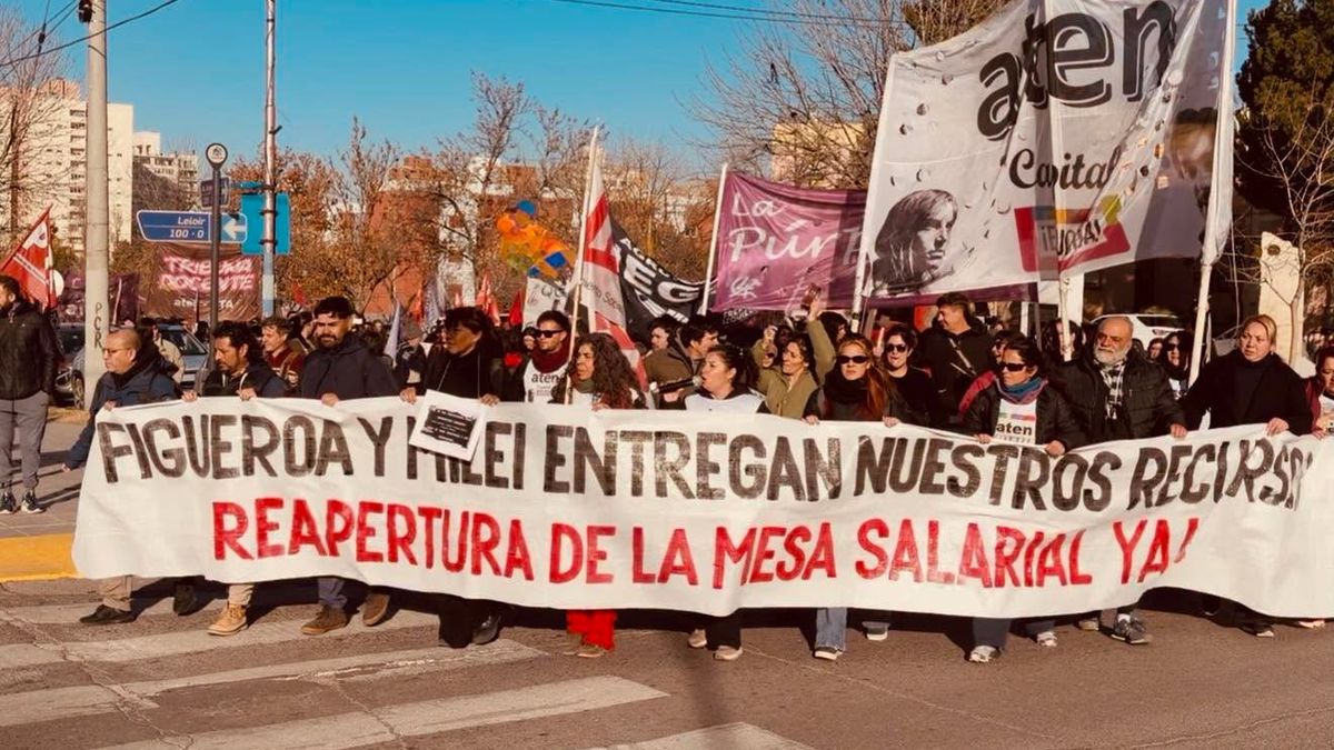 Patagonia: cuatro provincias atraviesan conflictos docentes en reclamo de mejoras salariales