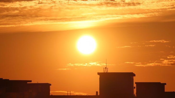 Qué es la "cúpula de calor", el fenómeno que amenaza a los hinchas y jugadores del Mundial con máximas de 46°C