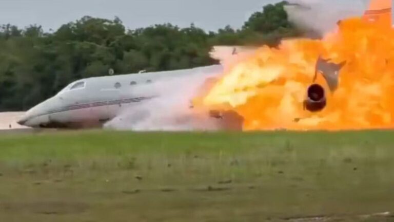 República Dominicana: la impresionante explosión de un jet privado en un aterrizaje de emergencia