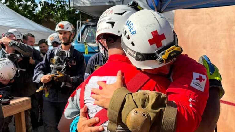 Así fue el dramático rescate de Hernán Gil tras pasar más de una semana bajo los escombros en Venezuela
