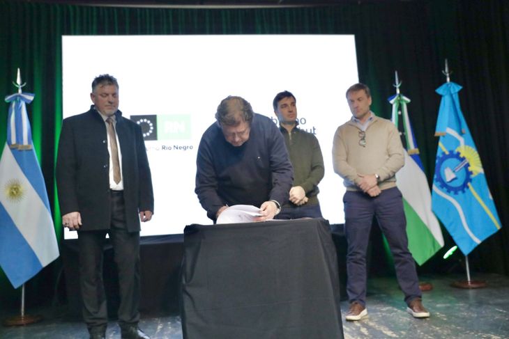 Chubut y Río Negro le ponen fin a un conflicto histórico con una obra eléctrica por $17