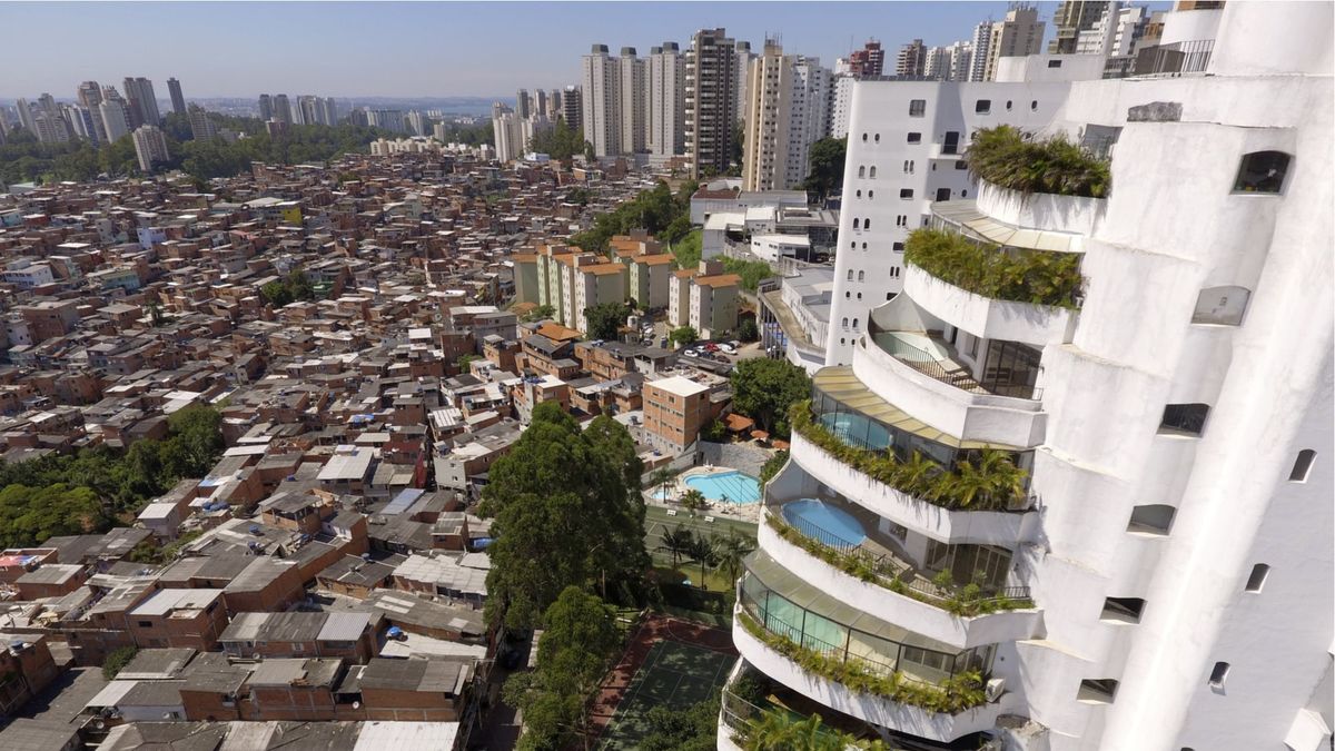 Crece el endeudamiento entre jóvenes de barrios populares: casi el 60% tomó un crédito y predominan los préstamos informales
