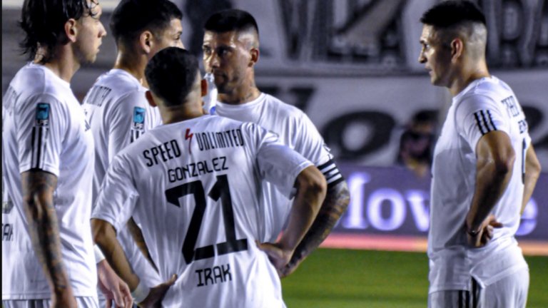 Deportivo Riestra eliminó por penales a San Lorenzo y avanzó a octavos de final de la Copa Argentina