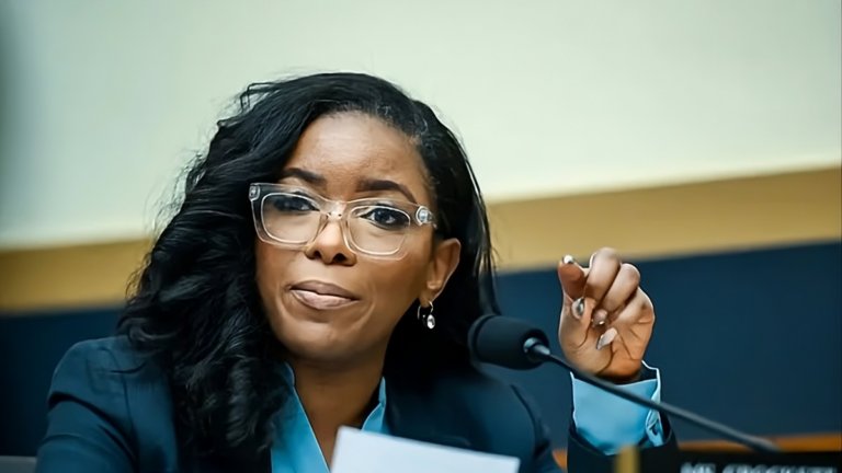 EEUU: una diputada acusó a la Argentina de tener "una historia de racismo" ante el Congreso