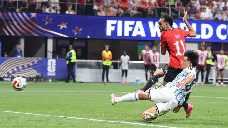 Egipto pidió a la FIFA apartar a François Letexier, el árbitro del duelo ante Argentina, por mal desempeño