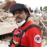 El dramático relato del rescatista que encontró a Lucas Gámez tras los terremotos en Venezuela: "Estaba abrazado a sus abuelos"