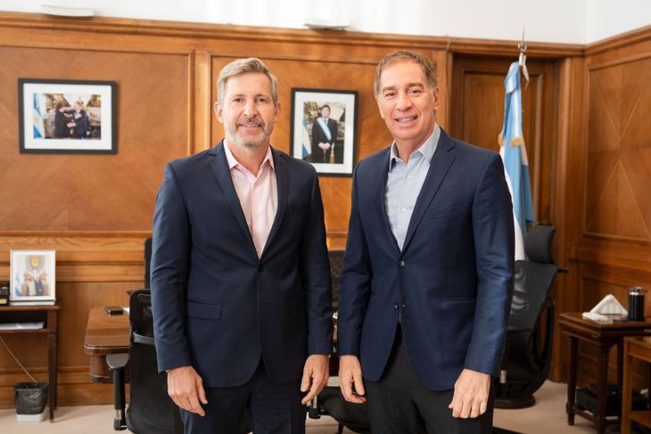 El Gobierno habilita fondos y busca contener a provincias aliadas en medio del caso Adorni