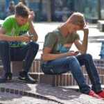 Francia busca prohibir las redes sociales a menores de 15 años: el Parlamento vota una ley histórica