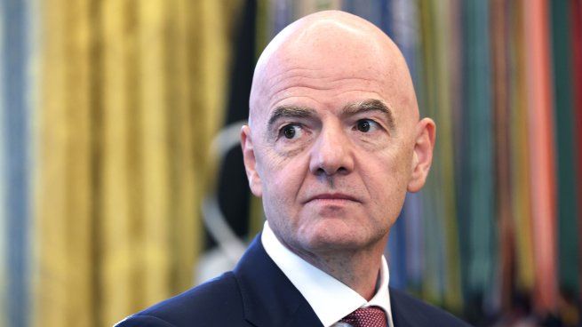 Gianni Infantino respondió a las críticas por el indulto a Balogun: "Recibo llamadas de jefes de Estado y empresarios de todo el mundo"